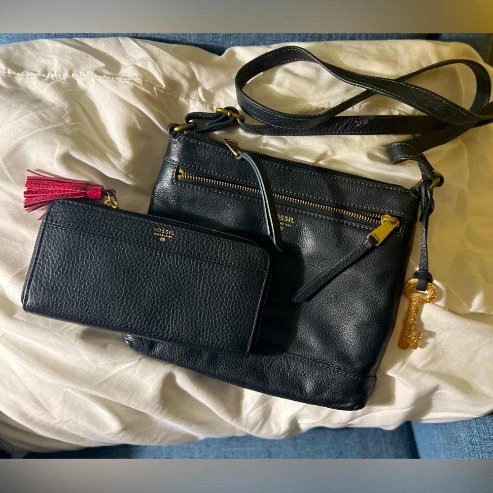 Fossil - Black Leather - Crossbody - Matching Wallet